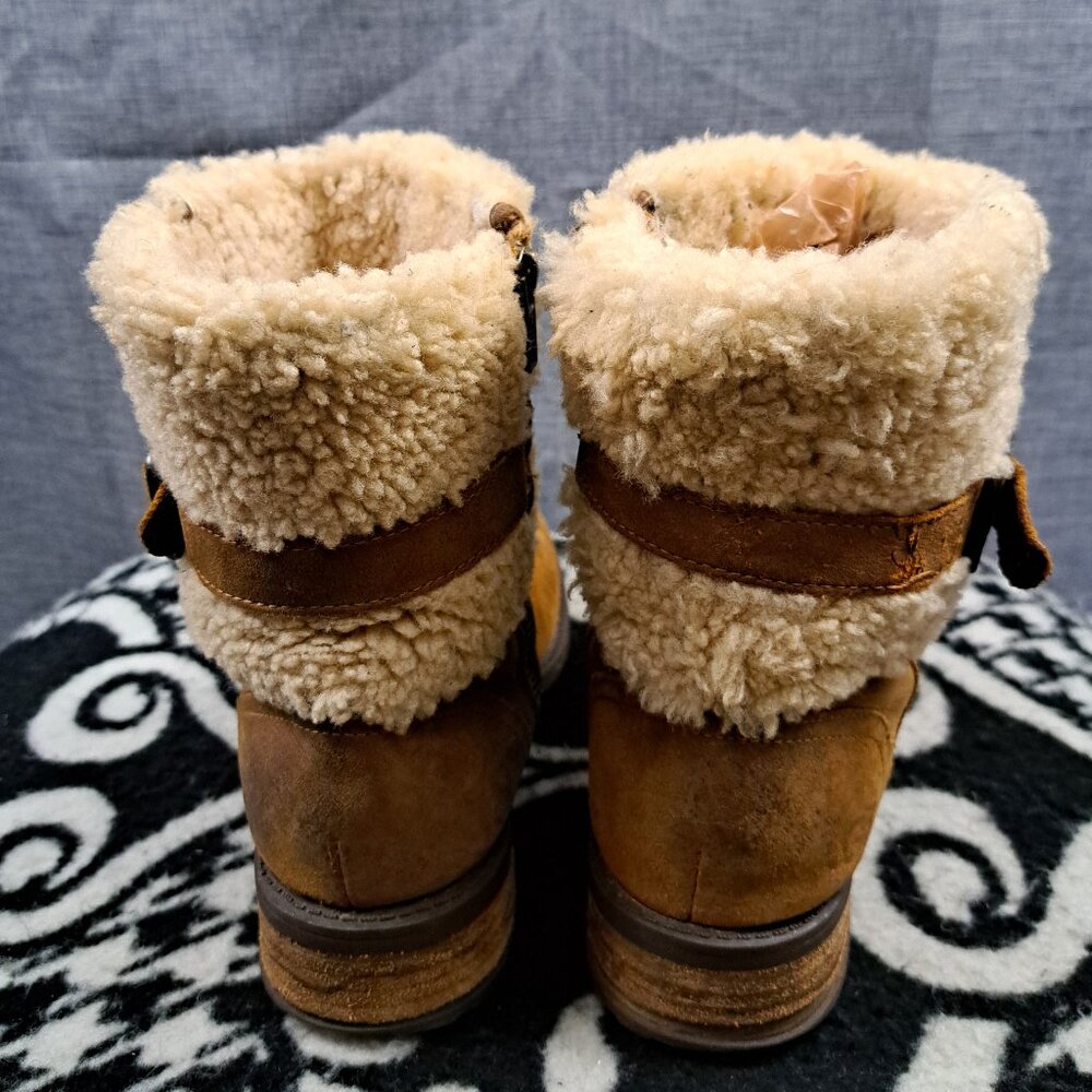 %Size 7.5 UGG Women's Blayre II Boots Water-Resistant Medial Zipper D15 - Picture 4 of 14